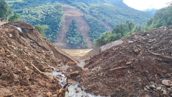 Operação em Faria Lemos chega ao 17º dia com buscas por desaparecidos