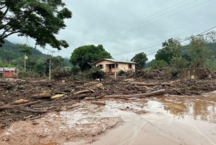 Economia do RS volta a ser aquecida após estragos das enchentes