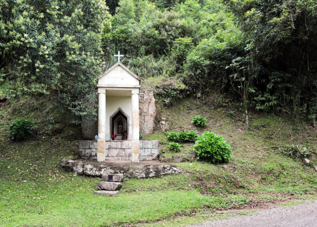 Rota dos Capitéis inicia etapa de sinalização do roteiro regional